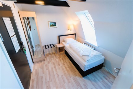 Economy single room