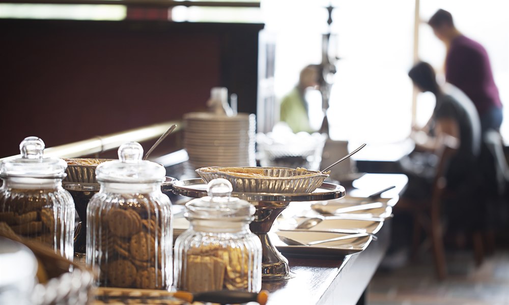  Lunsjbuffé i restauranten