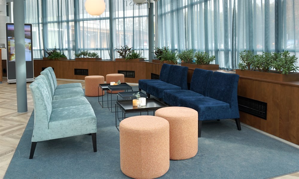 Nice lobby First Hotel Jönpöing. Photo.