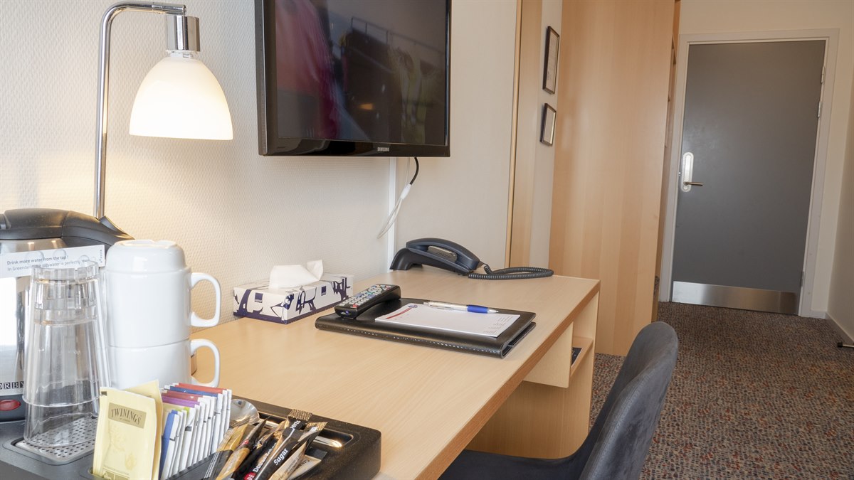 Skrivbord Dubbelrum Annex. Foto.