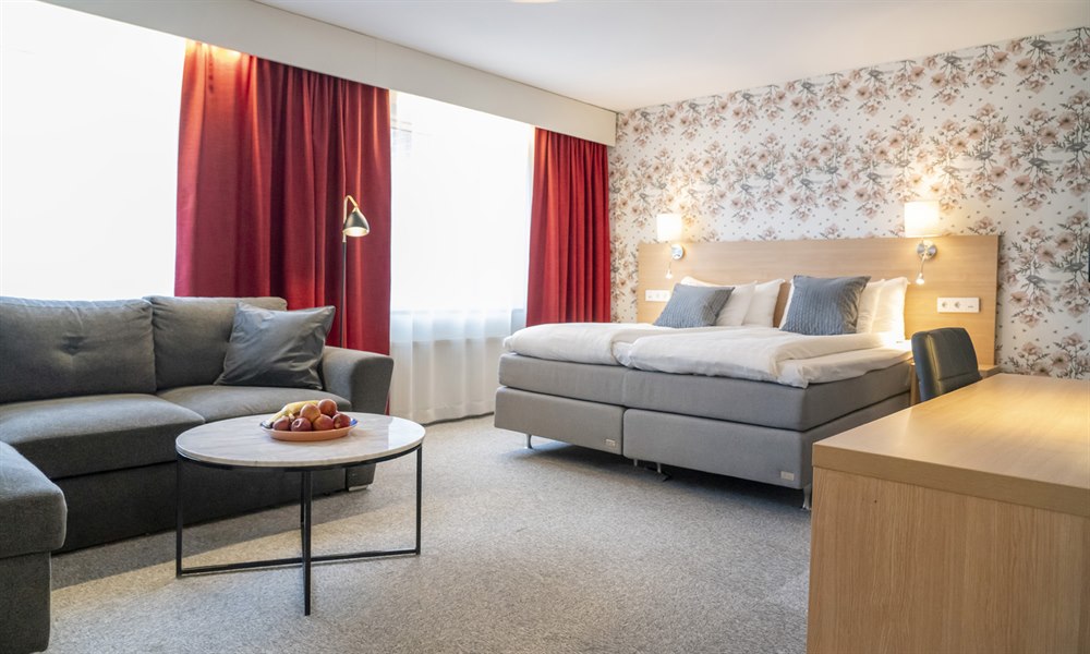 first hotel dragonen.bild.