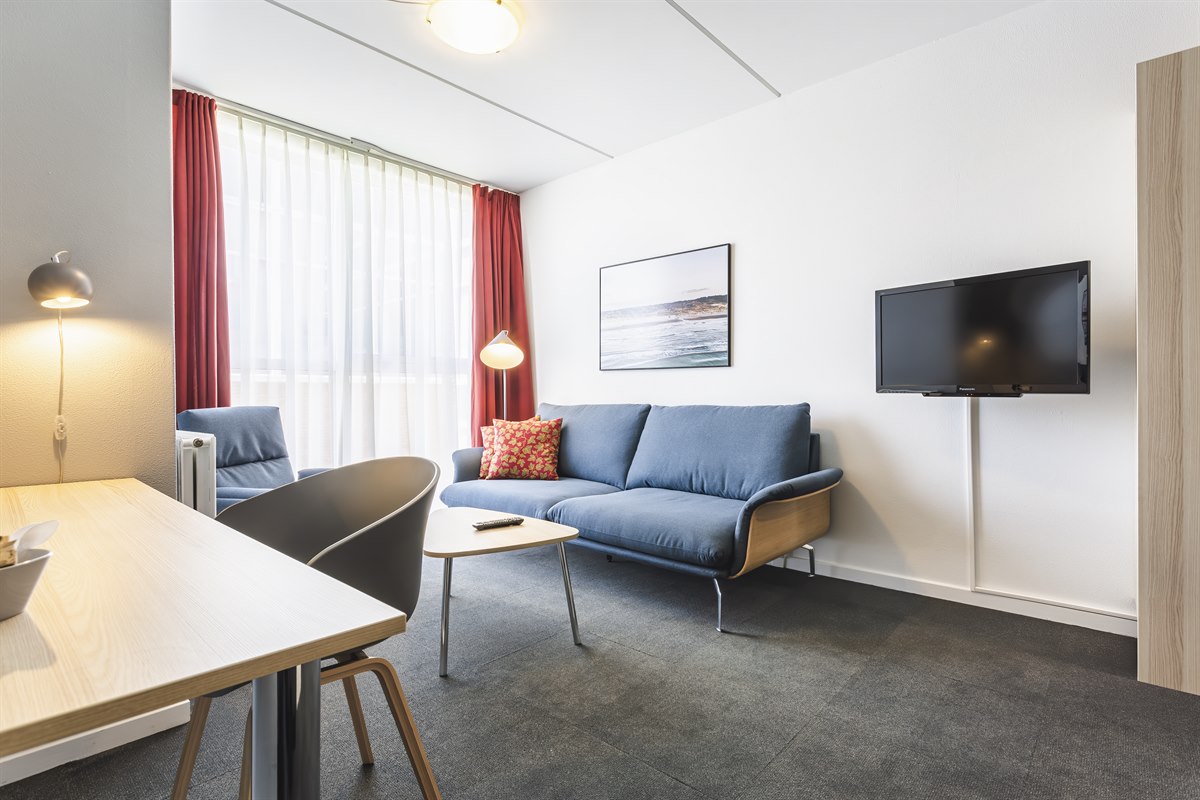 Business lounge area. Image.