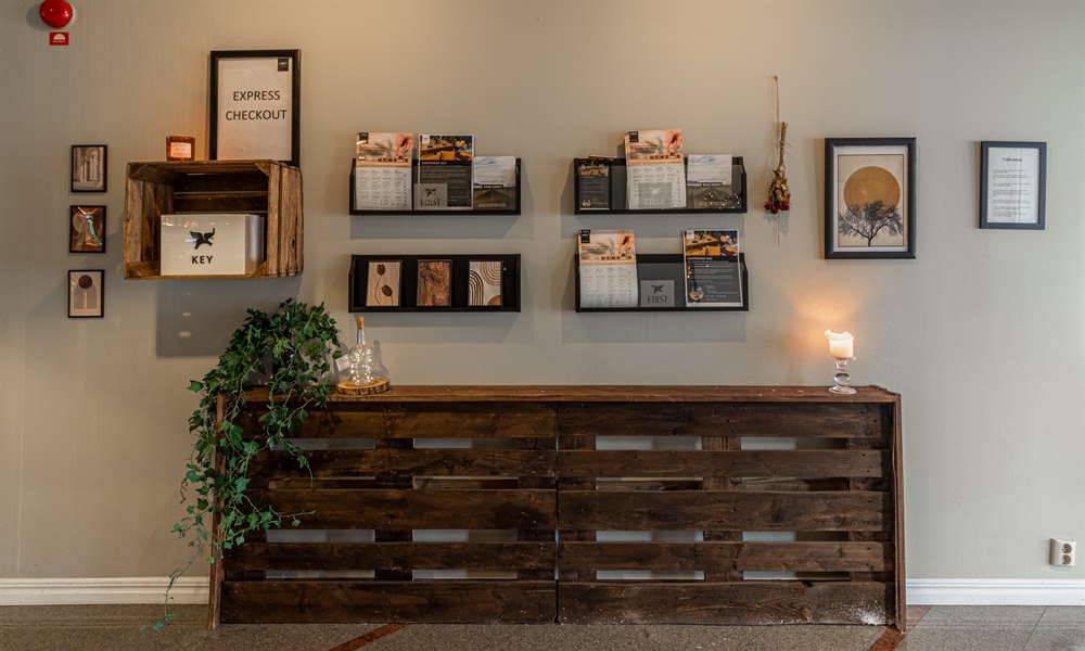 Reception and lobby area. Image.