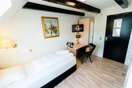Economy single room