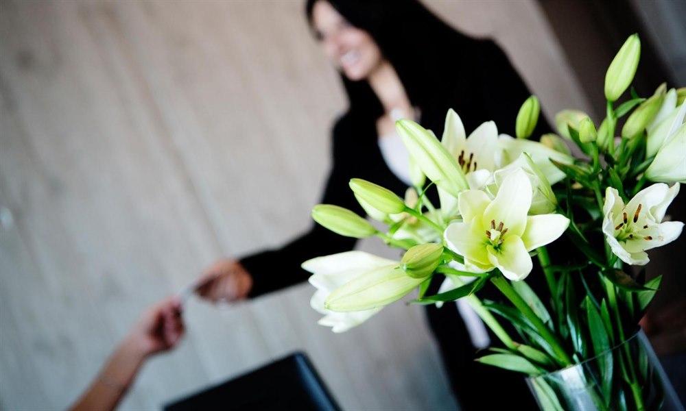 Hotel reception. Image.