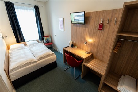 Small double room