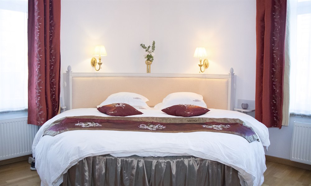 Luxury Double Room. Image.