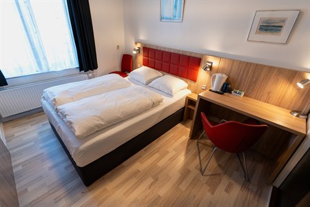 Small double room