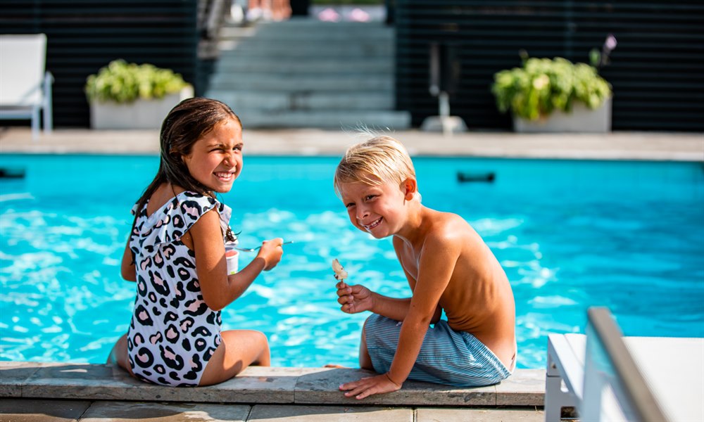 Pool Day First Hotel Kokoloko