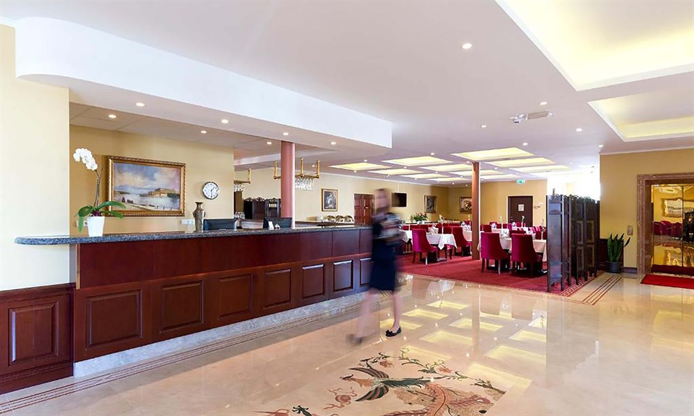 Reception and front desk. Image.