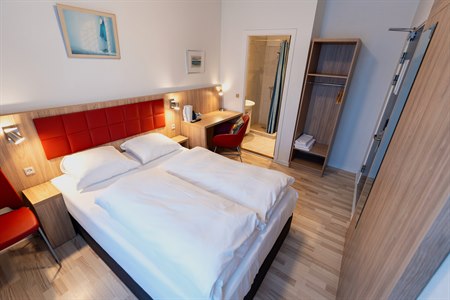 Small double room