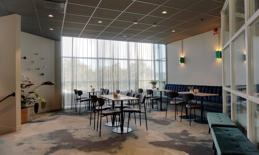 Morgenmadslokale First Hotel Jönpöing. Bilde.