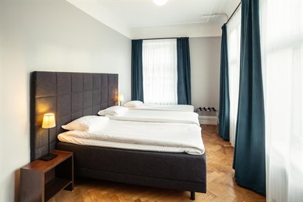 Triple room. Image.
