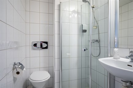 Bathroom, Standard Double room.