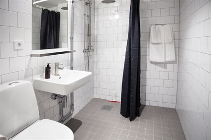 Bathroom studio D apartment at Kista. Photo.