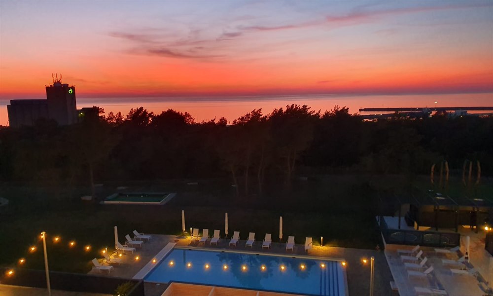 Sunset First Hotel Kokoloko