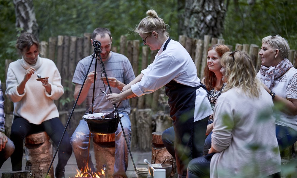 Eldstad utomhusaktivitet. Foto.