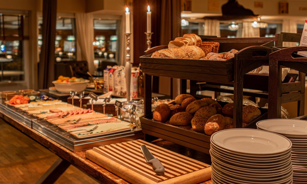 Breakfast buffet. Image.