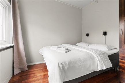 One-bedroom apartment.