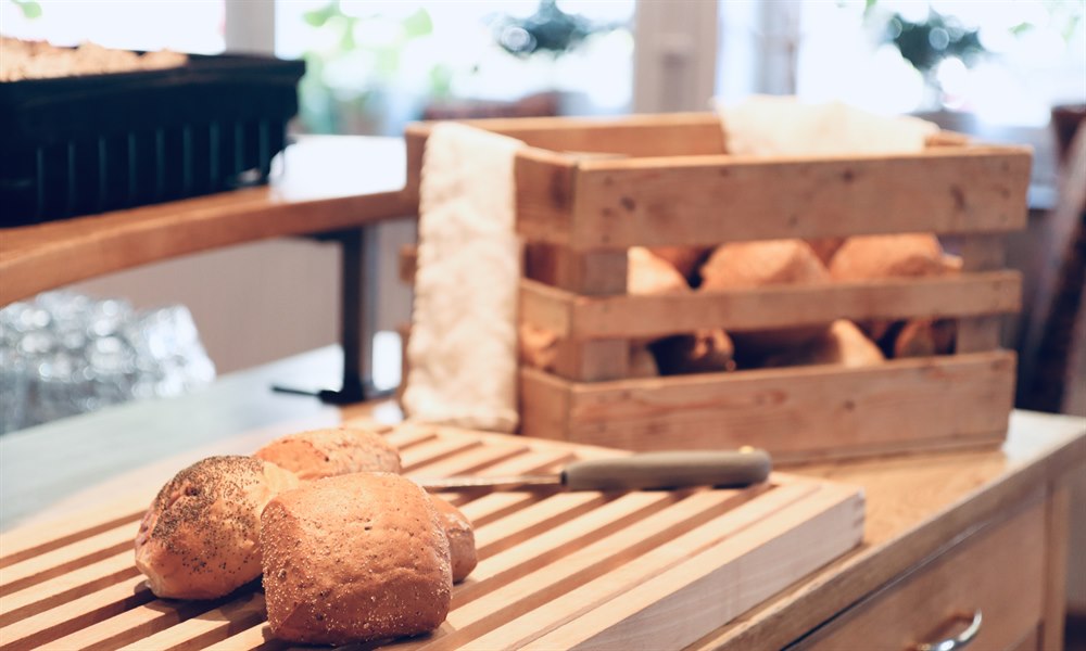 bread on cutting board in the restaurant
