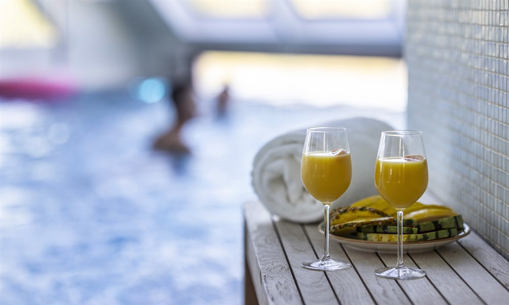 Fin pool på First Hotel. Foto.