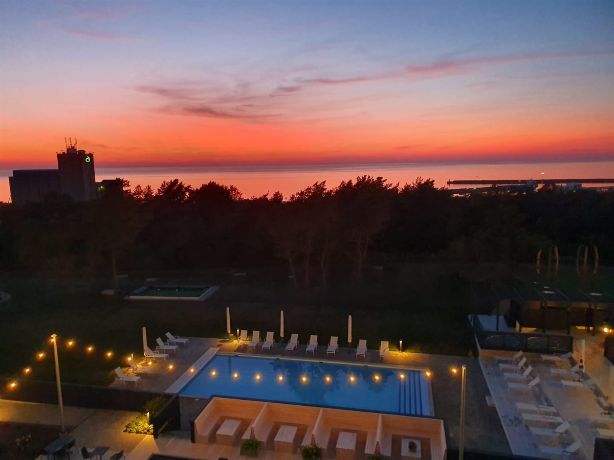 Sunset First Hotel Kokoloko