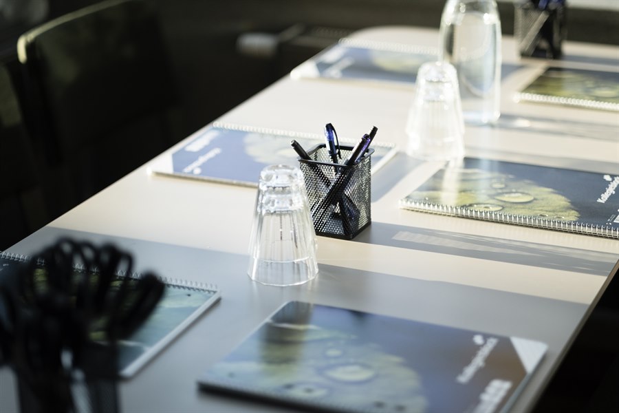 Conference room with all equipment. Photo.