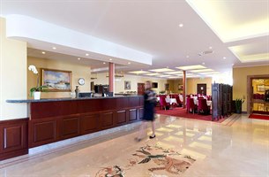Reception and front desk. Image.